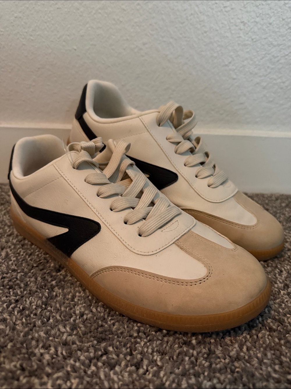 Dolce Vita Cream and Black Low-Profile Women's Sneakers